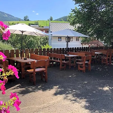 Ledererwirt Hotel *